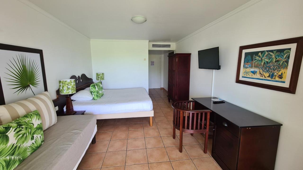 Studio Charme Creole Acces Plage 圣吕斯 外观 照片