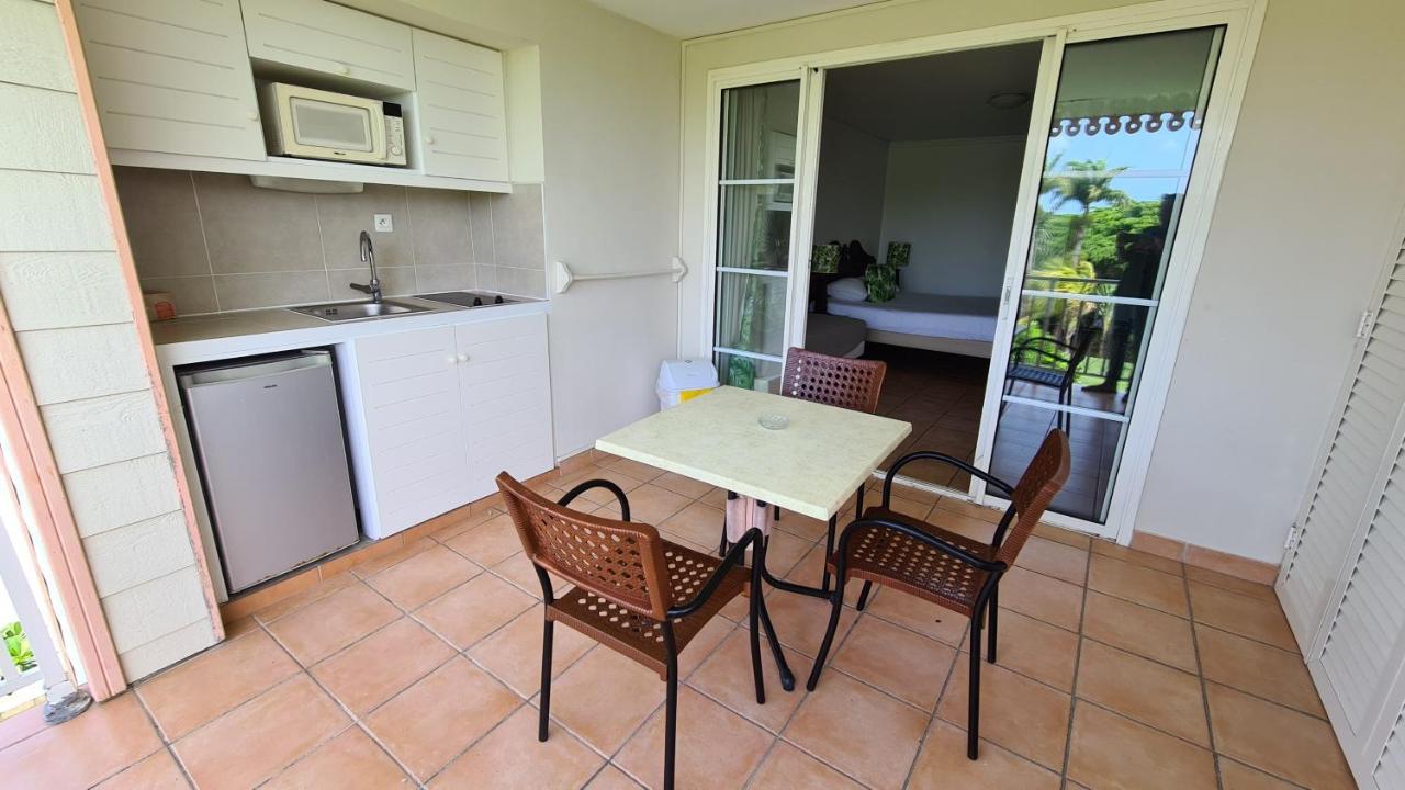 Studio Charme Creole Acces Plage 圣吕斯 外观 照片
